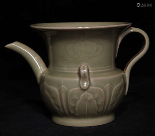 YUE YAO GREEN GLAZE POT CARVED WITH FLOWER