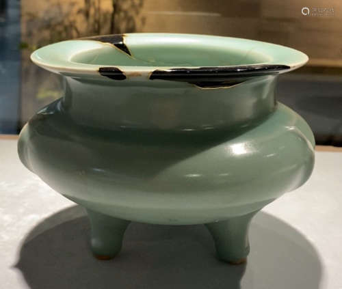 LONGQUAN YAO SHADON CELADON GLAZE CENSER