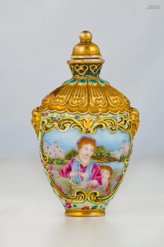 A Enamel Painted Figure Snuff Bottle