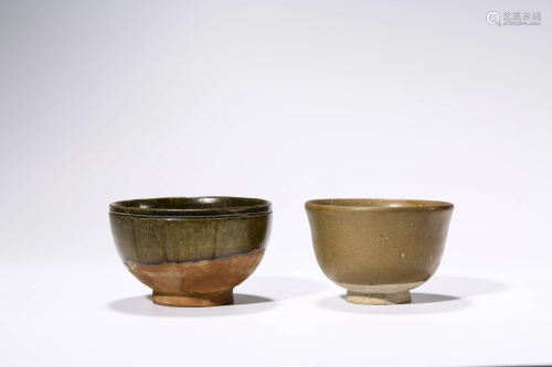 Two Early Celadon Glazed Bowls