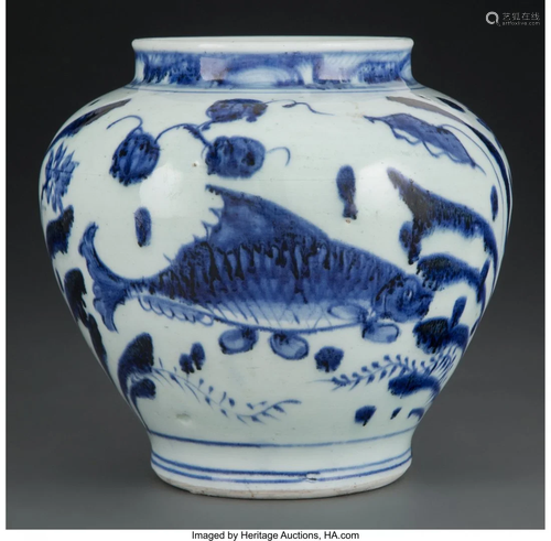 78109: A Chinese Blue and White Porcelain Jar 7 x 8 inc