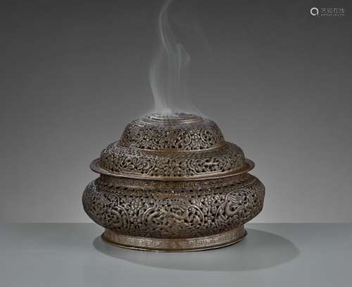 AN OPENWORK COPPER-REPOUSSÉ CENSER AND COVER, LATE MING TO EARLY QING