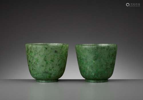 A PAIR OF SPINACH-GREEN JADE CUPS, QING DYNASTY
