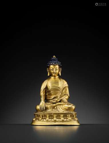 A GILT BRONZE FIGURE OF BUDDHA SHAKYAMUNI, EARLY QING