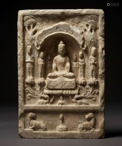 AN IMPORTANT WHITE MARBLE STELE OF BUDDHA, MAUDGALYAYANA AND SARIPUTRA, NORTHERN QI