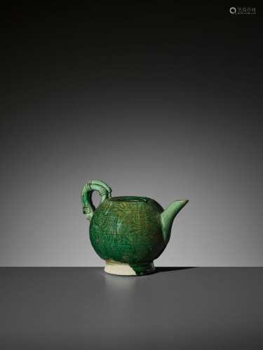 A GREEN-GLAZED MARBLED TEAPOT, TANG DYNASTY