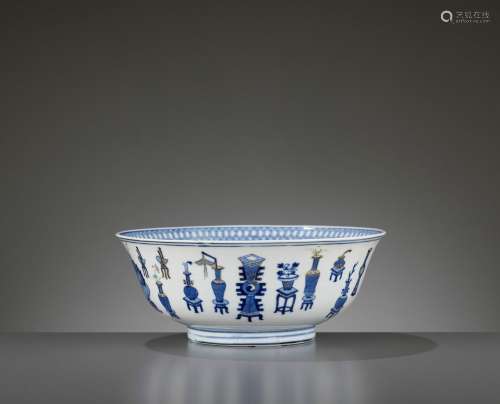 A GILT AND POLYCHROME ENAMELED ‘HUNDRED ANTIQUES’ BOWL, DAOGUANG MARK AND PERIOD