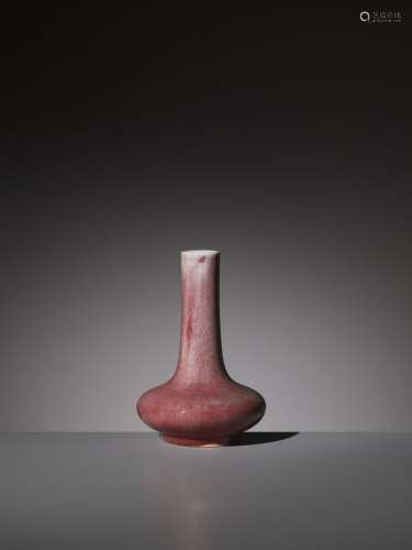 A LANGYAO BOTTLE VASE, MID-QING DYNASTY