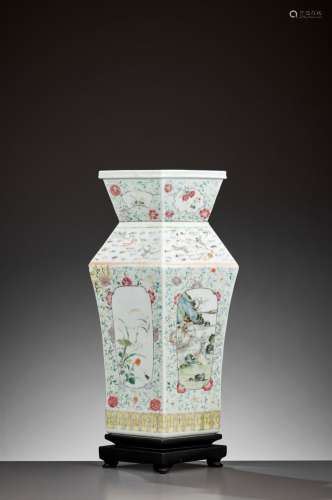 A FAMILLE ROSE LOZENGE-FORM BALUSTER VASE, LATE QING TO REPUBLIC