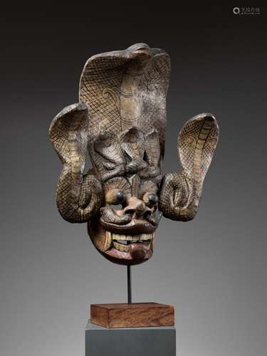 A LARGE WOODEN ‘COBRA’ MASK, 19TH CENTURY