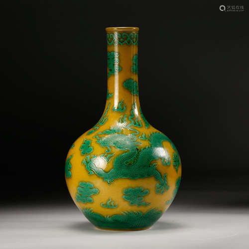 Chinese Yellow Green Dragon Porcelain Vase