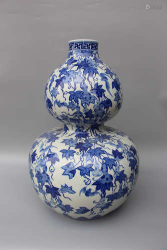 CHINESE Blue White Gourd Shape Porcelain Vase, Mar