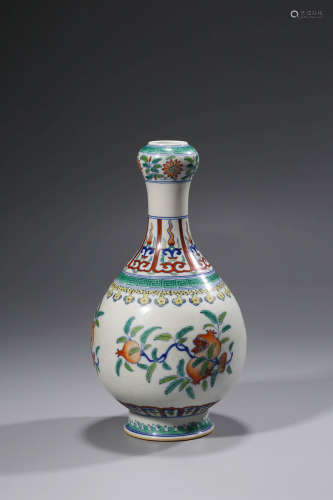 Chinese Doucai Garlic Head Porcelain Vase