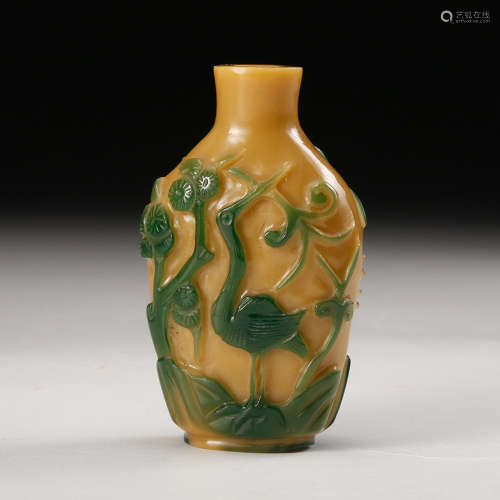 Chinese Peking Glass Snuff Bottle