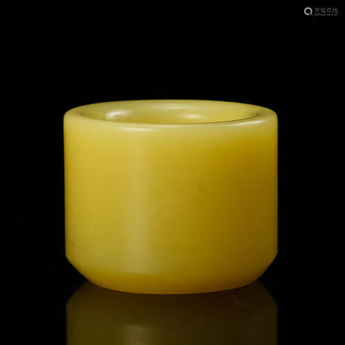 Chinese Yellow Jade Thumb Ring