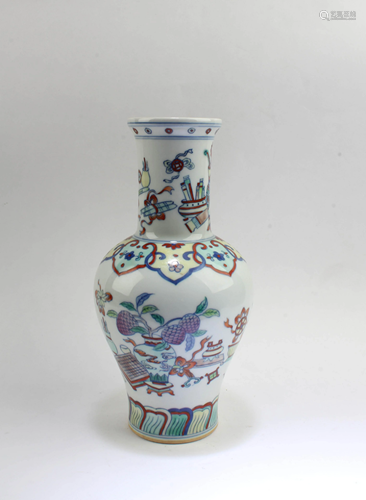 Chinese Procelain Vase