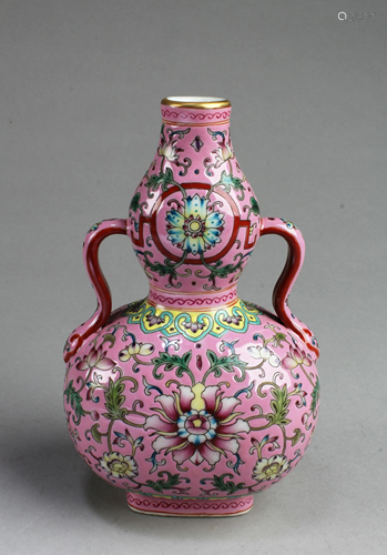 Chinese Porcelain Vase