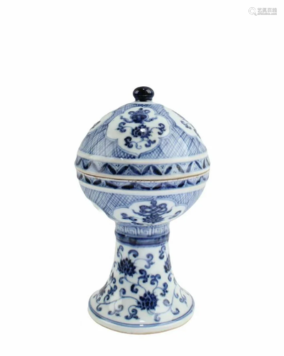 Chinese Blue & White Porcelain Stem Round Container