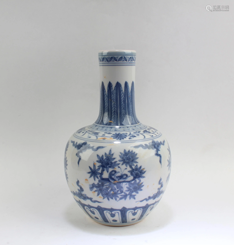 Chinese Blue & White Porcelain Vase