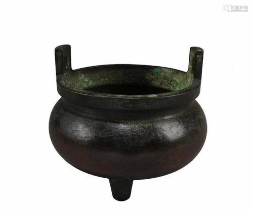 Chinese Bronze Tripod Censer