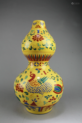 Chinese Famille Jaune Double Gourd Vase