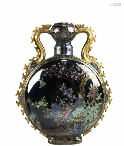 An Enamel MoonFlask Vase