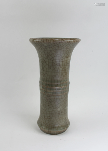 Chinese Geyao Vase