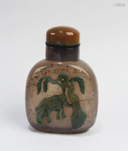 Chinese Agate Snuff Bottle