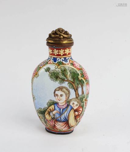 Chinese Enamel Snuff Bottle