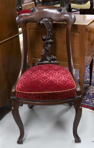 一把红木Biedermeier针织椅，红色布座，荷兰，约1850年，高91厘米。