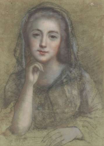 18世纪法国学校女人的肖像蓝色纸上的油彩和黑色铅笔39 x 29清漆(本拍品由Bayser's Cabinet描述)。