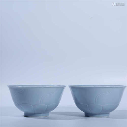 A pair of blue glazed bowls in Yongzheng of Qing Dynasty