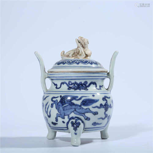 The three foot incense stove with the animal pattern of blue and white flowers in Ming Dynasty