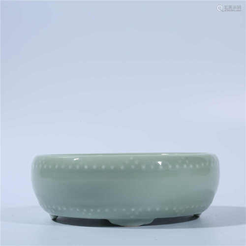 Qing Dynasty Qianlong green glaze small basin