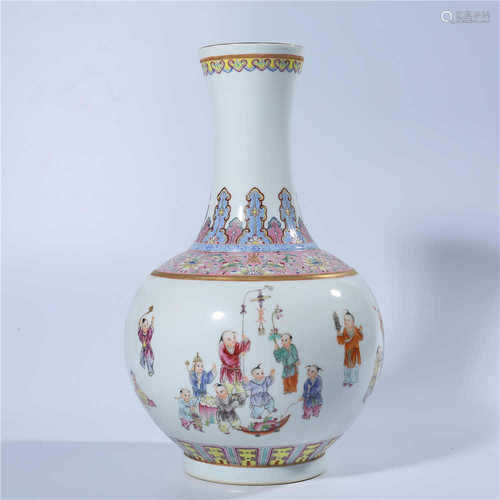 Qing Dynasty Qianlong famille rose baby Opera