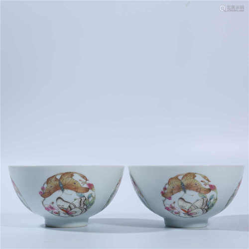 A pair of Yongzheng Pink Butterfly bowl in Qing Dynasty