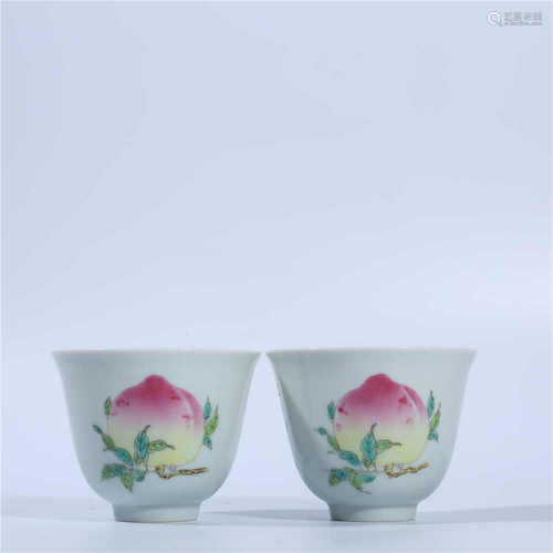 A pair of pastel melon and fruit cups in Yongzheng of Qing Dynasty