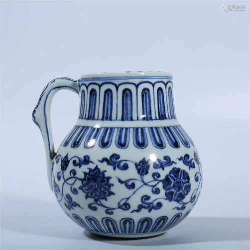 Xuande blue and white teapot holder in Ming Dynasty