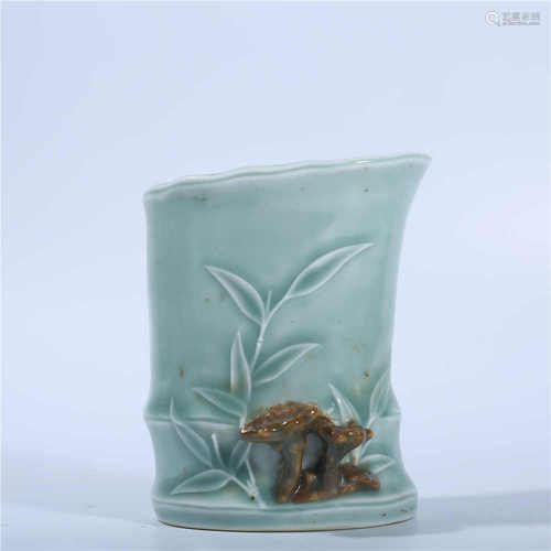 Qing Dynasty Qianlong blue glaze penholder