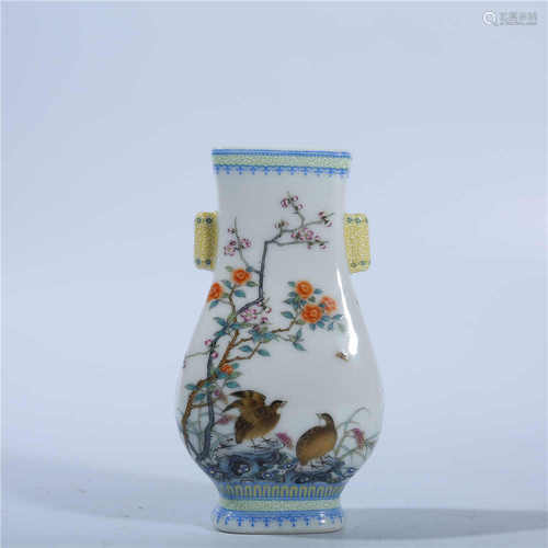 Two ear bottle with flower and bird pattern in famille rose of the Republic of China