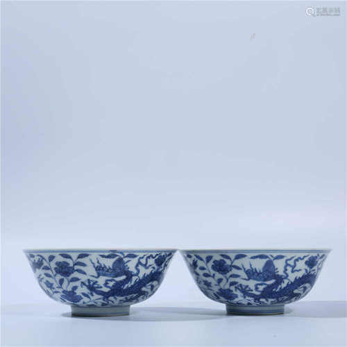 A pair of blue and white dragon bowl in Hongzhi of Ming Dynasty