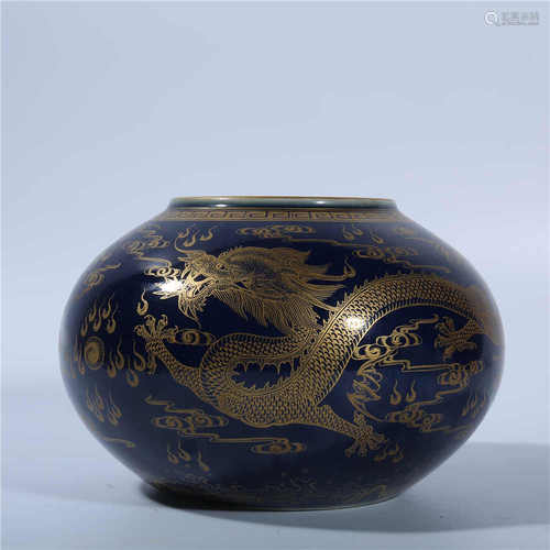 Qing Dynasty Qianlong blue bottom gold color dragon pot