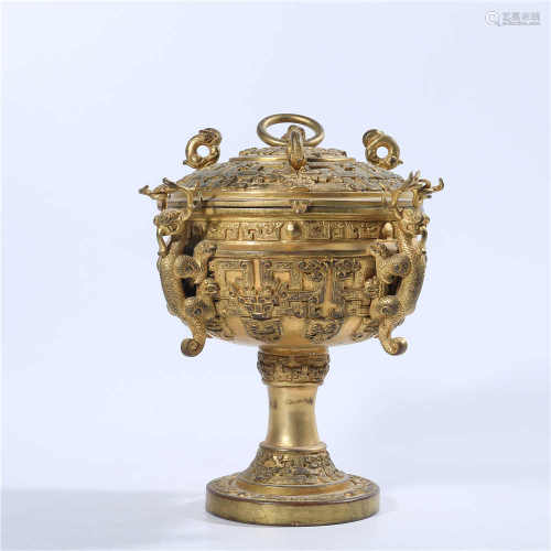 Gilt high covered jar in Ming Dynasty