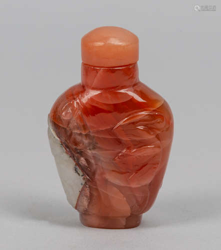 Chinese Cameo Agate Snuff Bottle