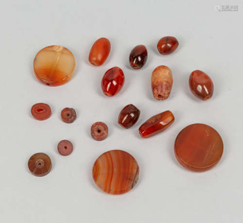 Set West Asian Cameo Agate Beads