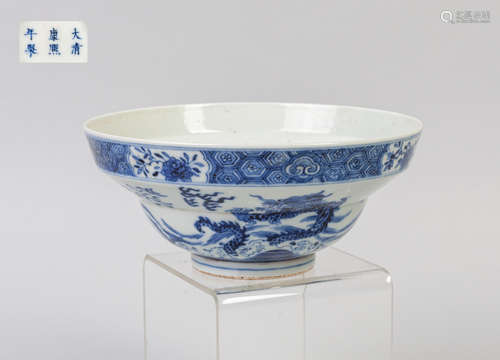 Large Chinese Export Blue White Porcelain Bowl