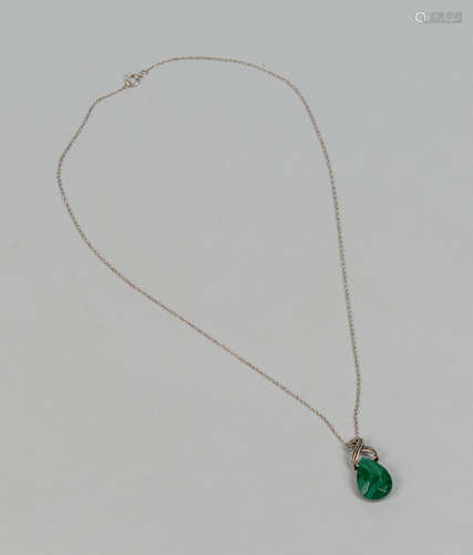 Design Silver/Malachite Tear Drop Pendant