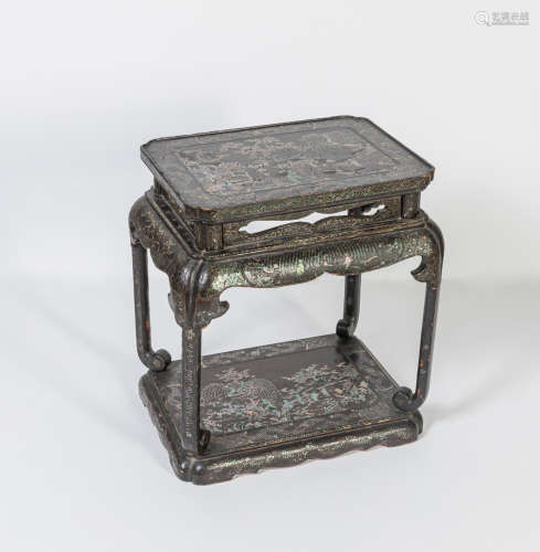 Fine Chinese Wood Stand Inlaid Pearl