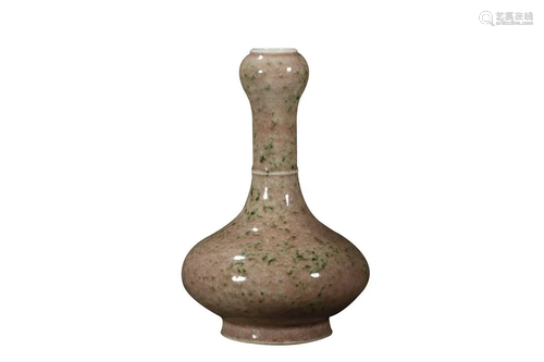 COWPEA RED GLAZED GARLIC-HEAD VASE