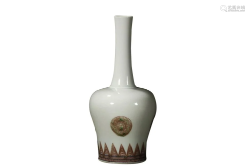 BLUE & WHITE AND UNDERGLAZED RED ZUN VASE